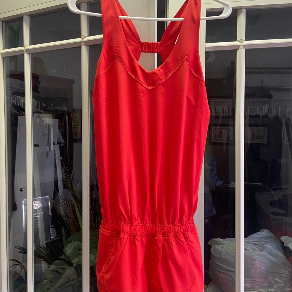 Lululemon RARE Speedy Runsie Onsie Romper Sz 2